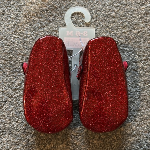 Brand New Children’s Place Red Bow Glitter shoes - Picture 2 of 3